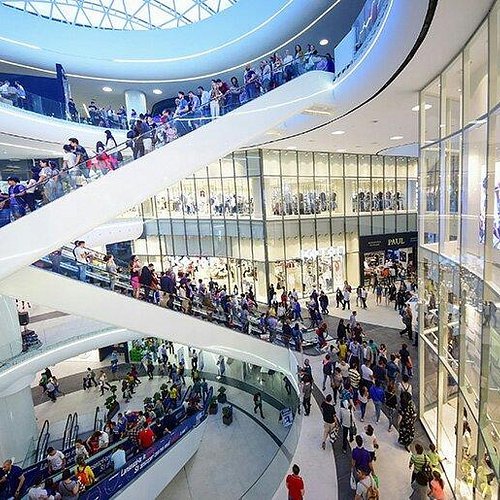 Ticari gayrimenkul – alışveriş merkezi iç mekânı